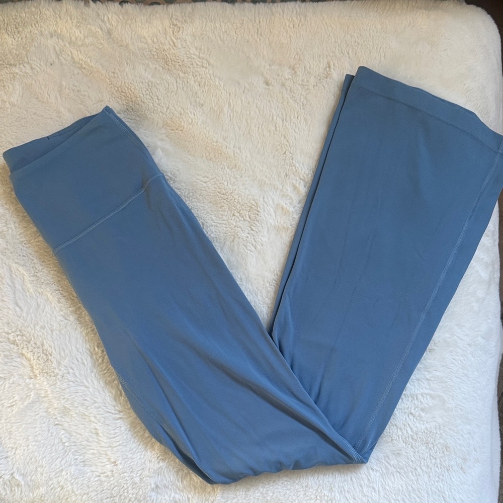 Lululemon Ready to Rulu Groove Pant. Size 6. Excellent condition!